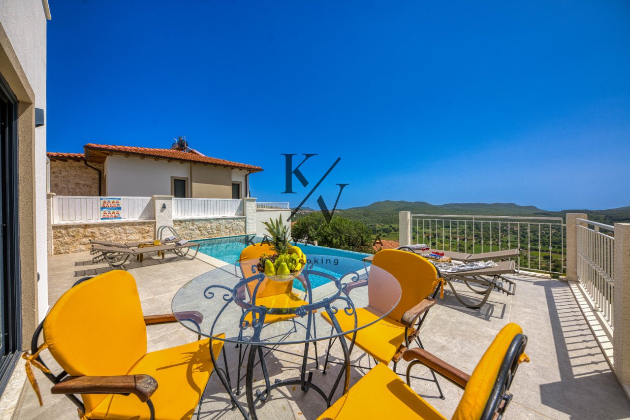 Villa Poeta ,Kaş Çukurbağ Bölgesinde Bulunan 6 Kişi Kapasiteli Tatil Villası