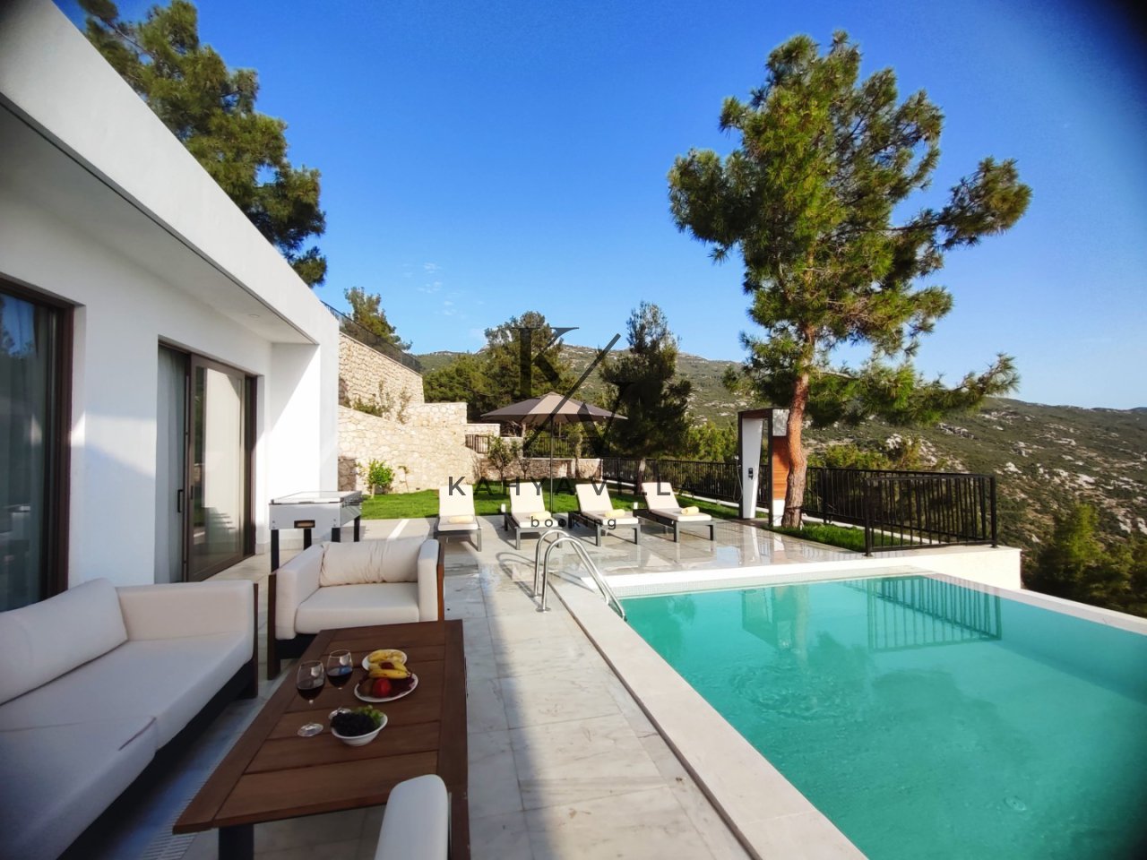 Villa Sun ,Kalkan İslamlar Bölgesinde Bulunan 4 Kişi Kapasiteli , JAKUZİLİ, Doğa Manzaralı Lüx Villa