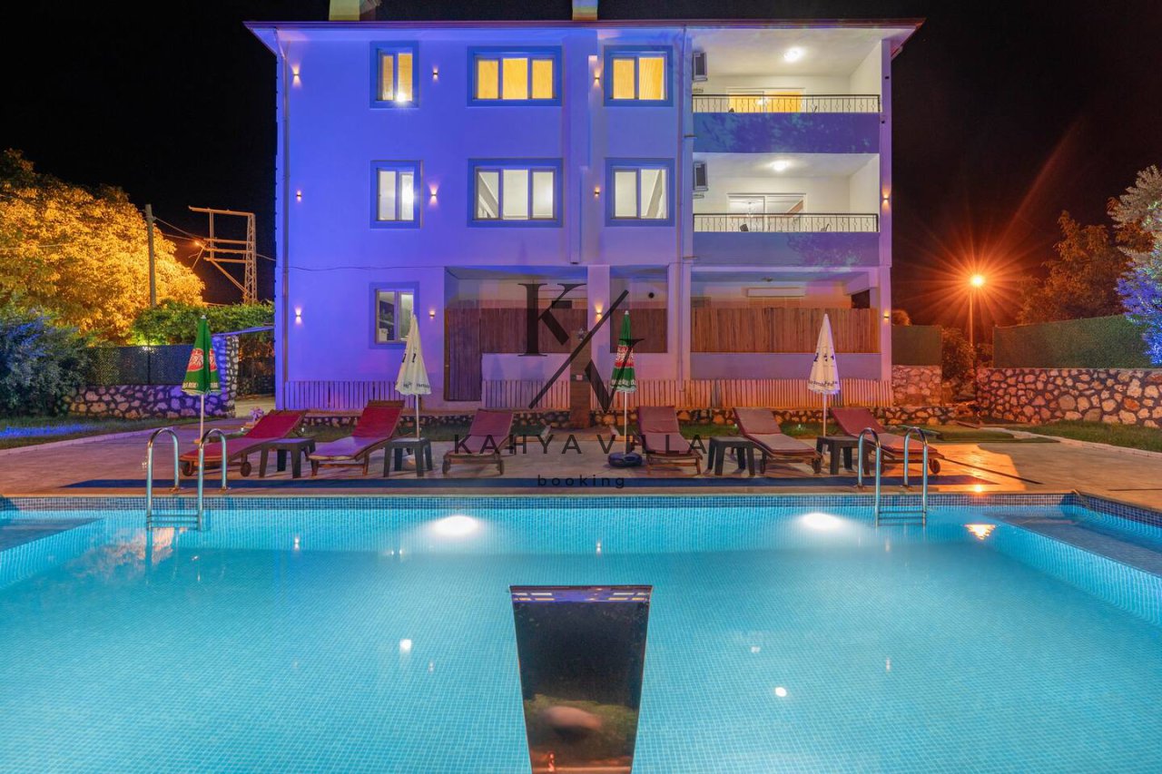 Villa APART LEVENT 1 , Kaş Kekova Yolu Üzerinde Bulunan Doğa Manzaralı Ortak Havuzlu Tatil Evi