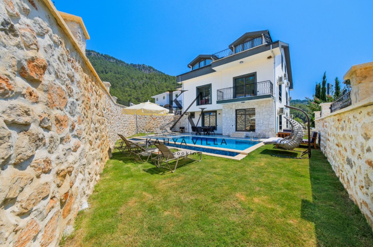 Villa Fam 1 | Fethiye Faralya’da 8 Kişilik Özel Havuzlu Villa