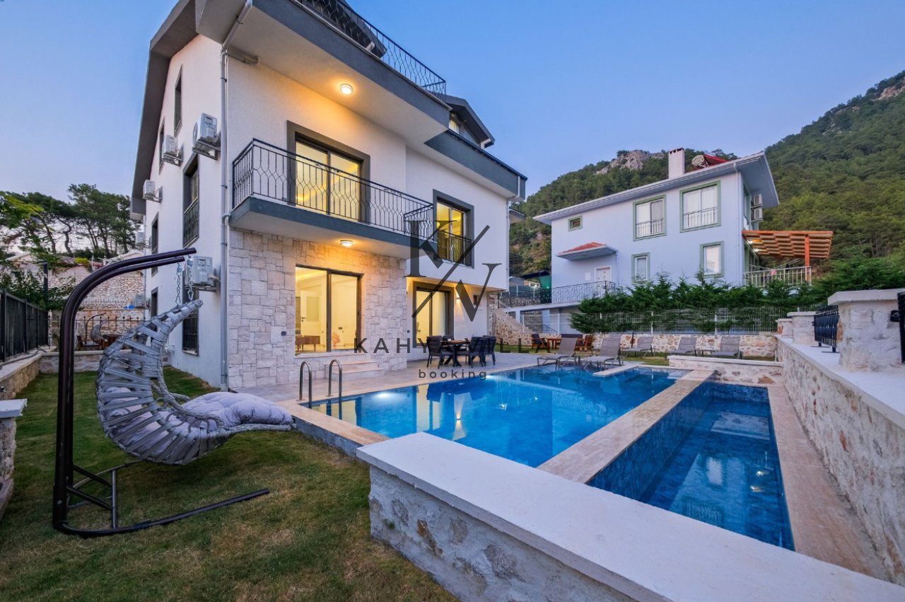 Villa Fam 2 | Fethiye Faralya’da 8 Kişilik Özel Havuzlu Villa