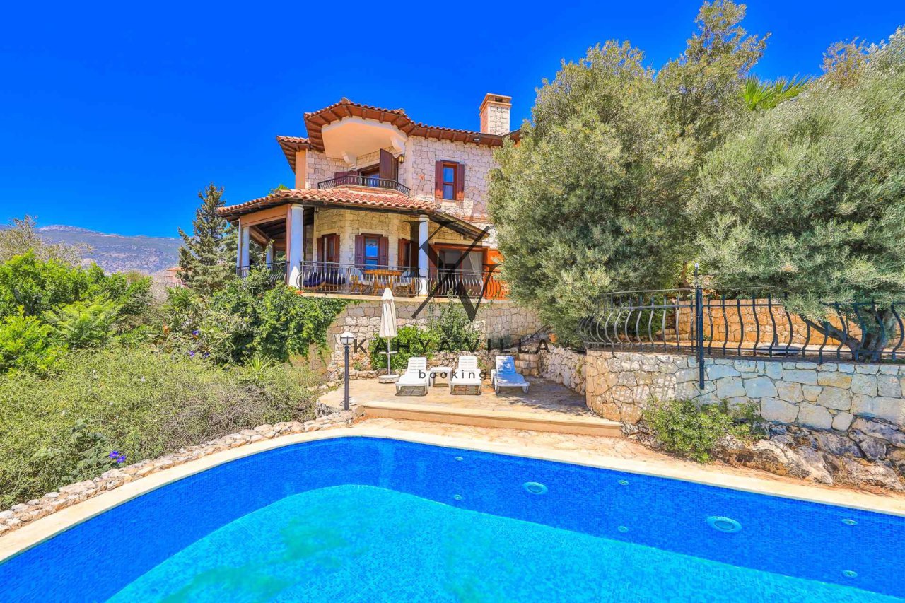 Villa Cindy , Kaş Çukurbağ Yarımadası Bölgesinde Bulunan Deniz Manzaralı Tatil Villası