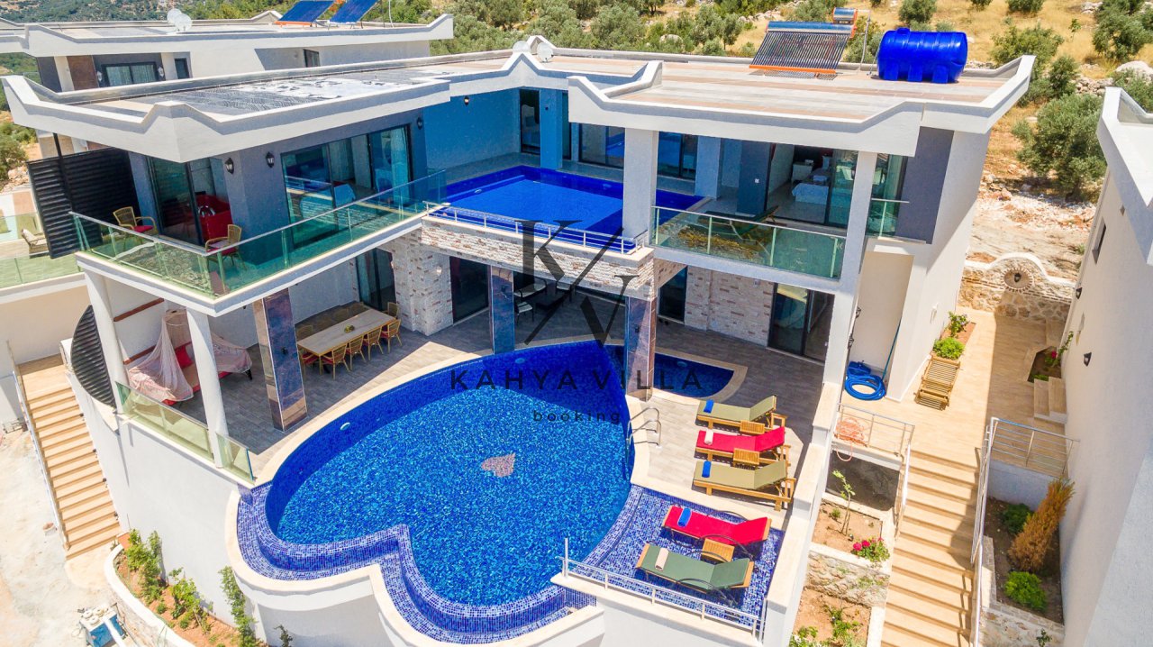 Villa Tepe 12, Kalkan Akbel Bölgesinde Bulunan 10 Kişi Kapasiteli ,Deniz Manzaralı Villamızdır.