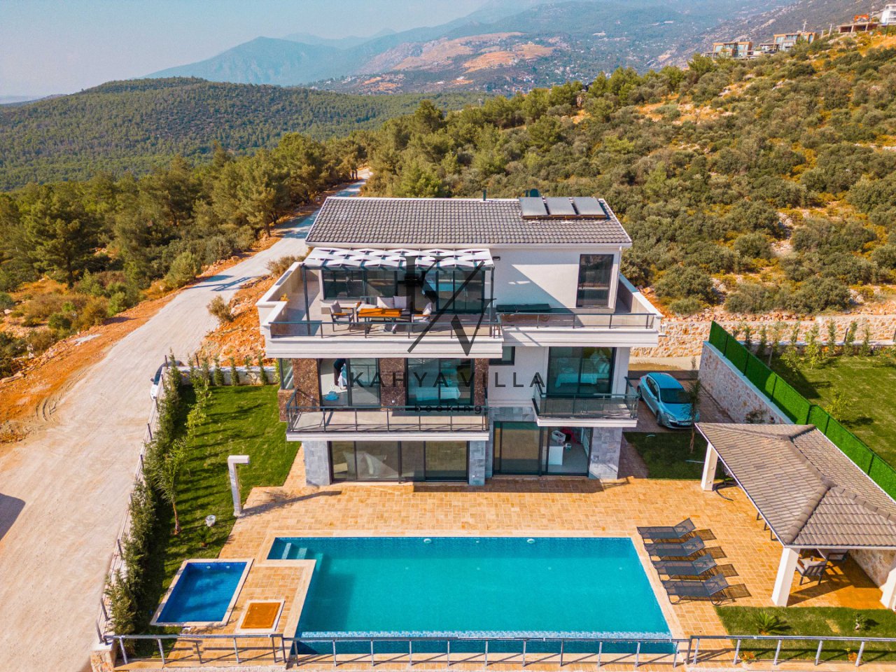 Villa İnci Kalkan , Kaş Kalkan Bölgesinde, Geniş Aileye uygun Deniz Manzaralı Tatil Villası