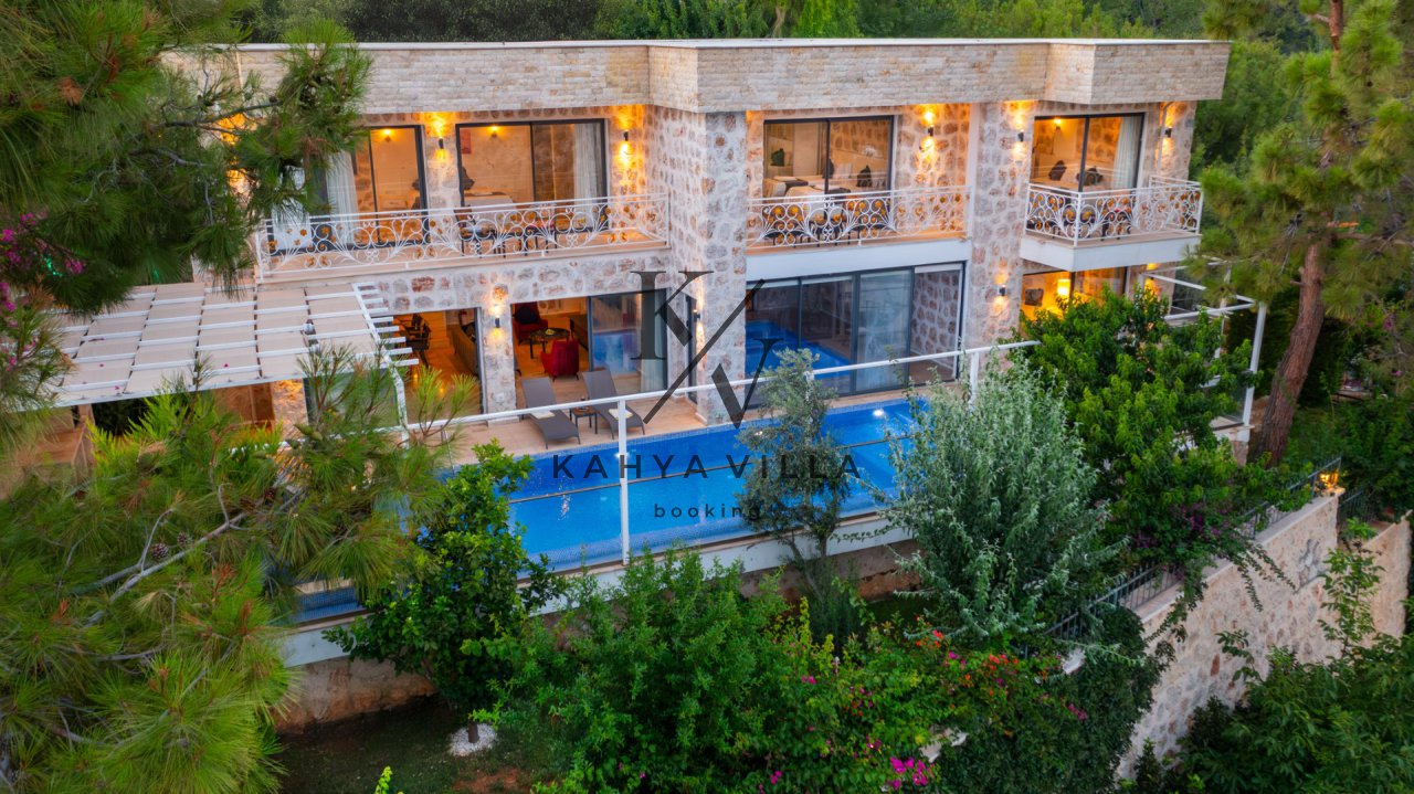 Villa Narin 4, Kalkan İslamlar Bölgesinde Bulunan 8 Kişi Kapasiteli, Doğa Manzaralı Villa