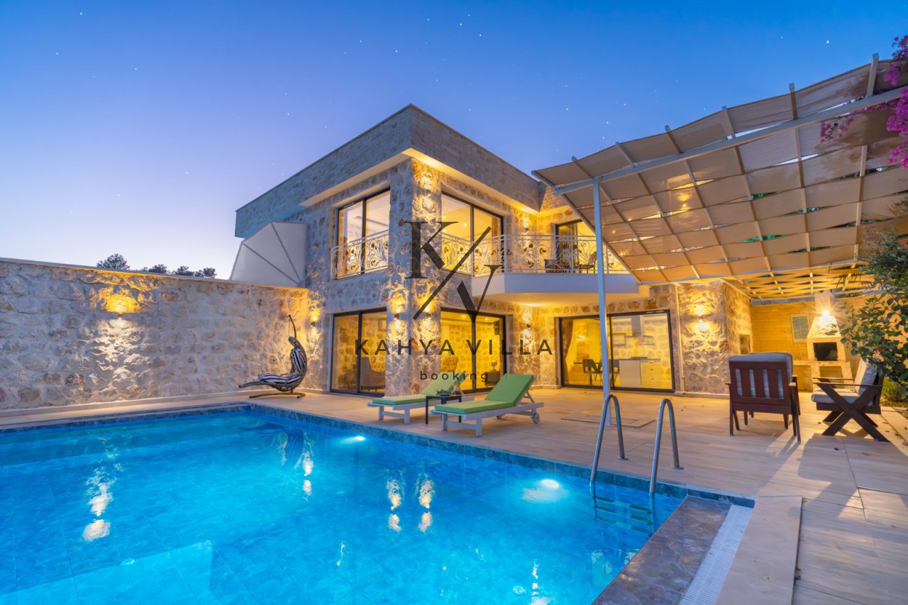 Villa Narin 2, Kalkan İslamlar Bölgesinde Bulunan 4 Kişi Kapasiteli, Doğa Manzaralı Villa