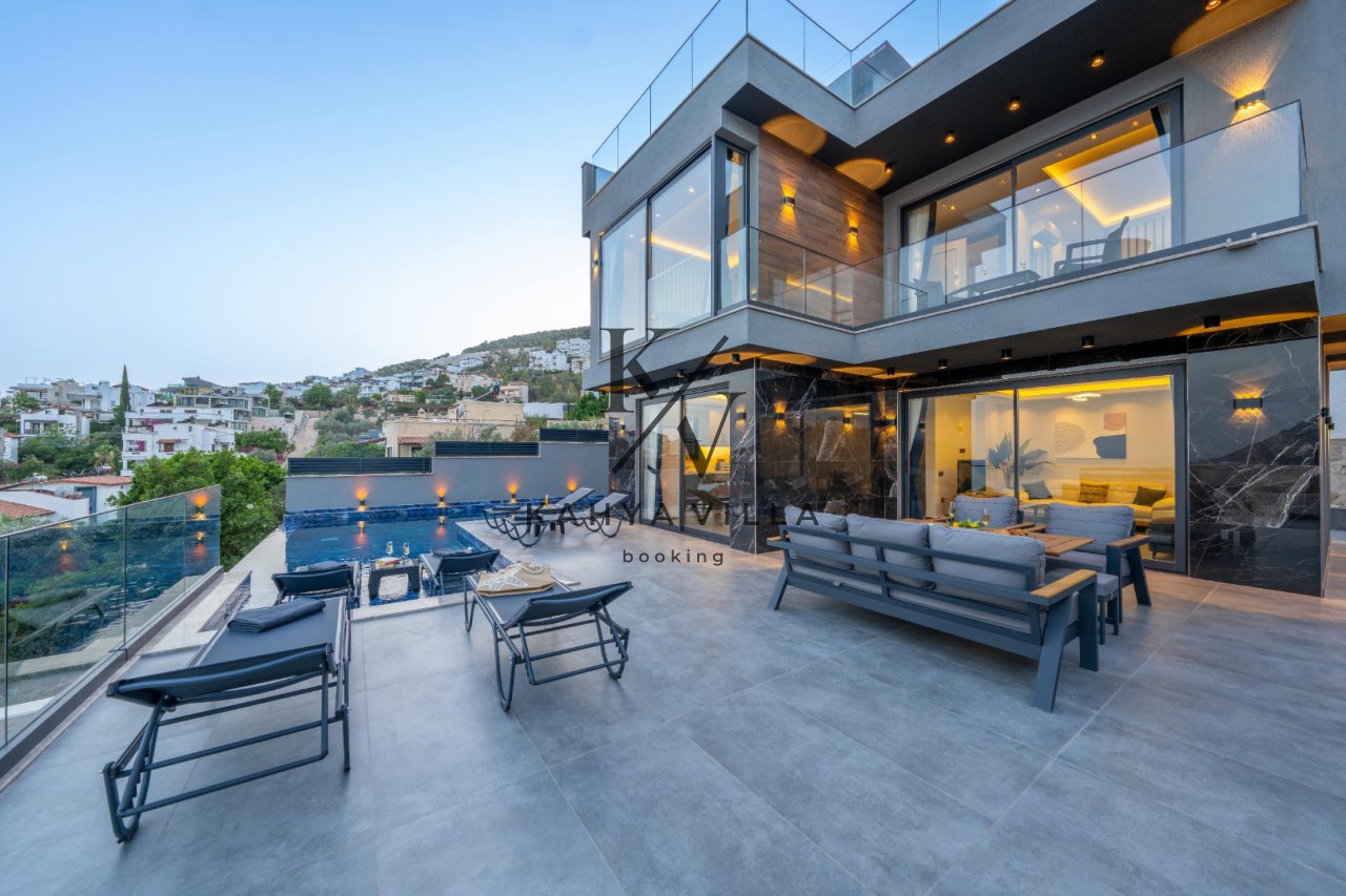 Villa Civan, Kalkan Merkezde Bulunan 8 Kişi Kapasiteli Deniz Manzaralı Lüx Tatil Villası