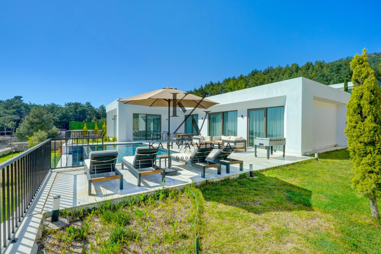 Villa Satürn,Kalkan İslamlar Bölgesinde Bulunan 6 Kişi Kapasiteli , JAKUZİLİ, Doğa Manzaralı Lüx Villa