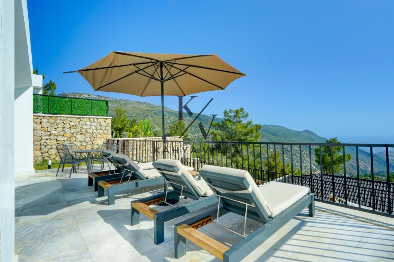 Villa Venüs,Kalkan İslamlar Bölgesinde Bulunan 6 Kişi Kapasiteli , JAKUZİLİ, Doğa Manzaralı Lüx Villa