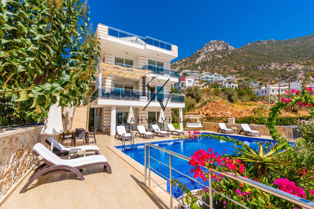 Villa Optimum ,Kalkan'da Bulunan 10 Kişi Konaklama Kapasitesine Sahip Deniz Manzaralı Tatil Villası