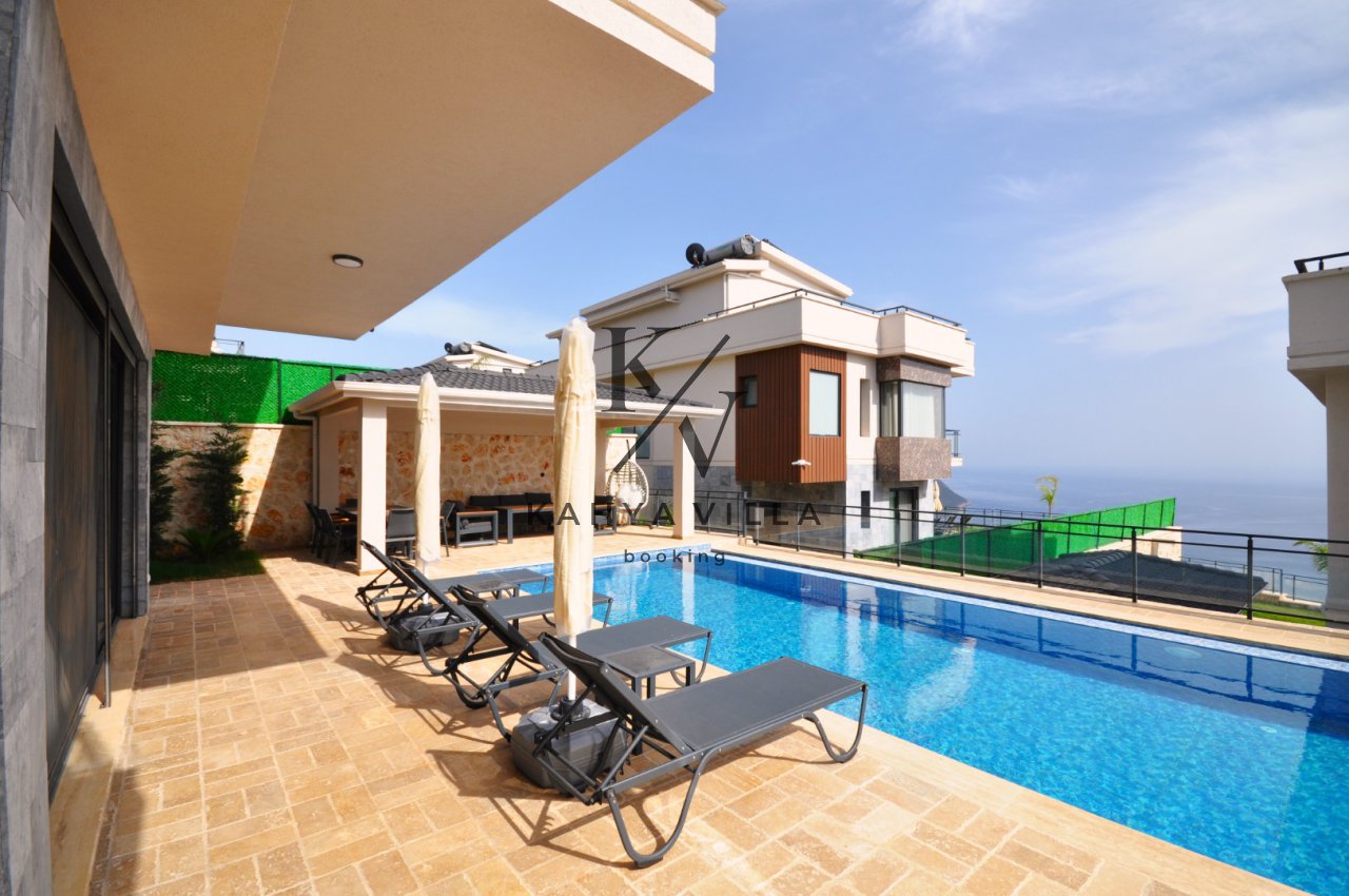 Villa Kuvars Kalkan , Kaş Kalkan Bölgesinde, Geniş Aileye uygun Deniz Manzaralı Tatil Villası