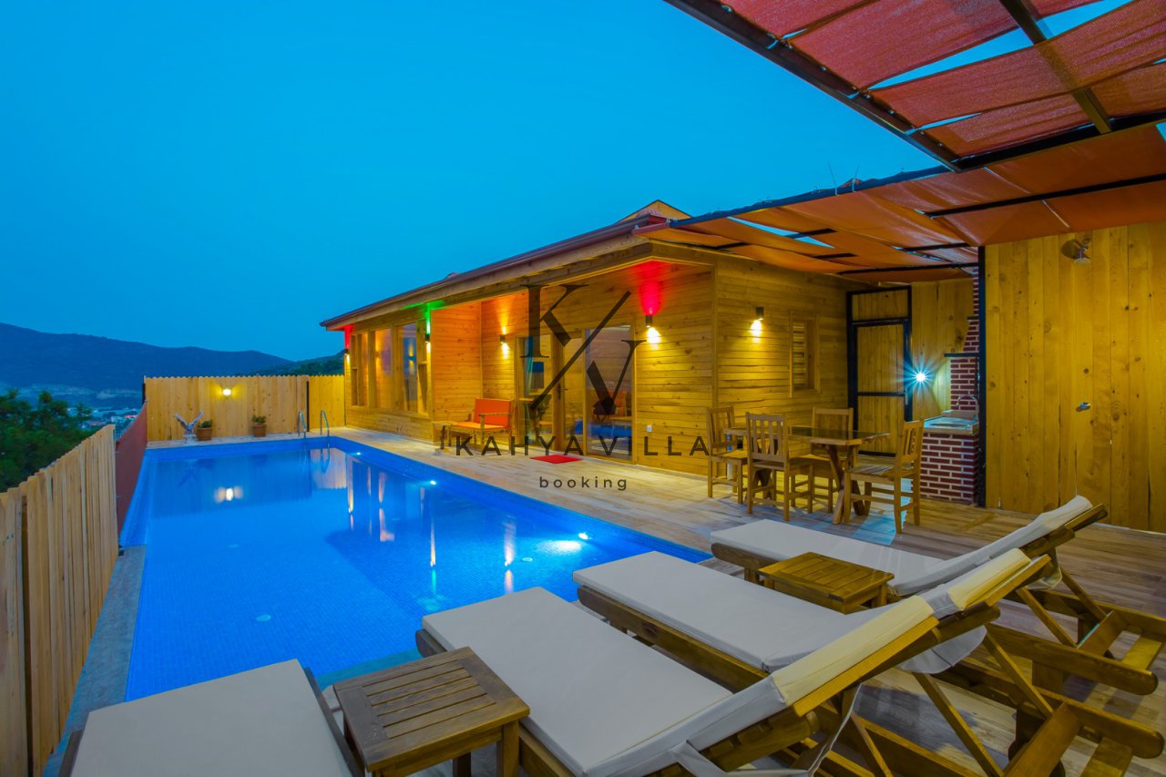 Villa Tanç 3 | Kalkan Yeşilköy'de Korunaklı, Jakuzili ve Kapalı Havuzlu Villa