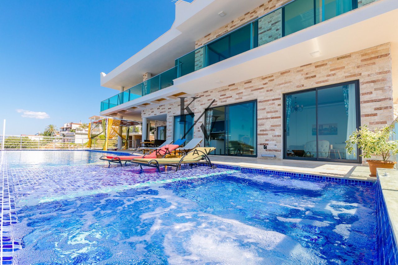 Villa Tepe 23, Kalkan Akbel Bölgesinde Bulunan Deniz Manzaralı Tatil Villası