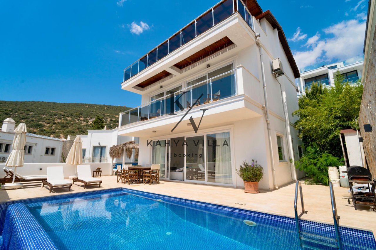 Villa Neo, Kalkan Kalamar Bölgesinde Bulunan 6 Kişi Kapasiteli Deniz Manzaralı Tatil Villası