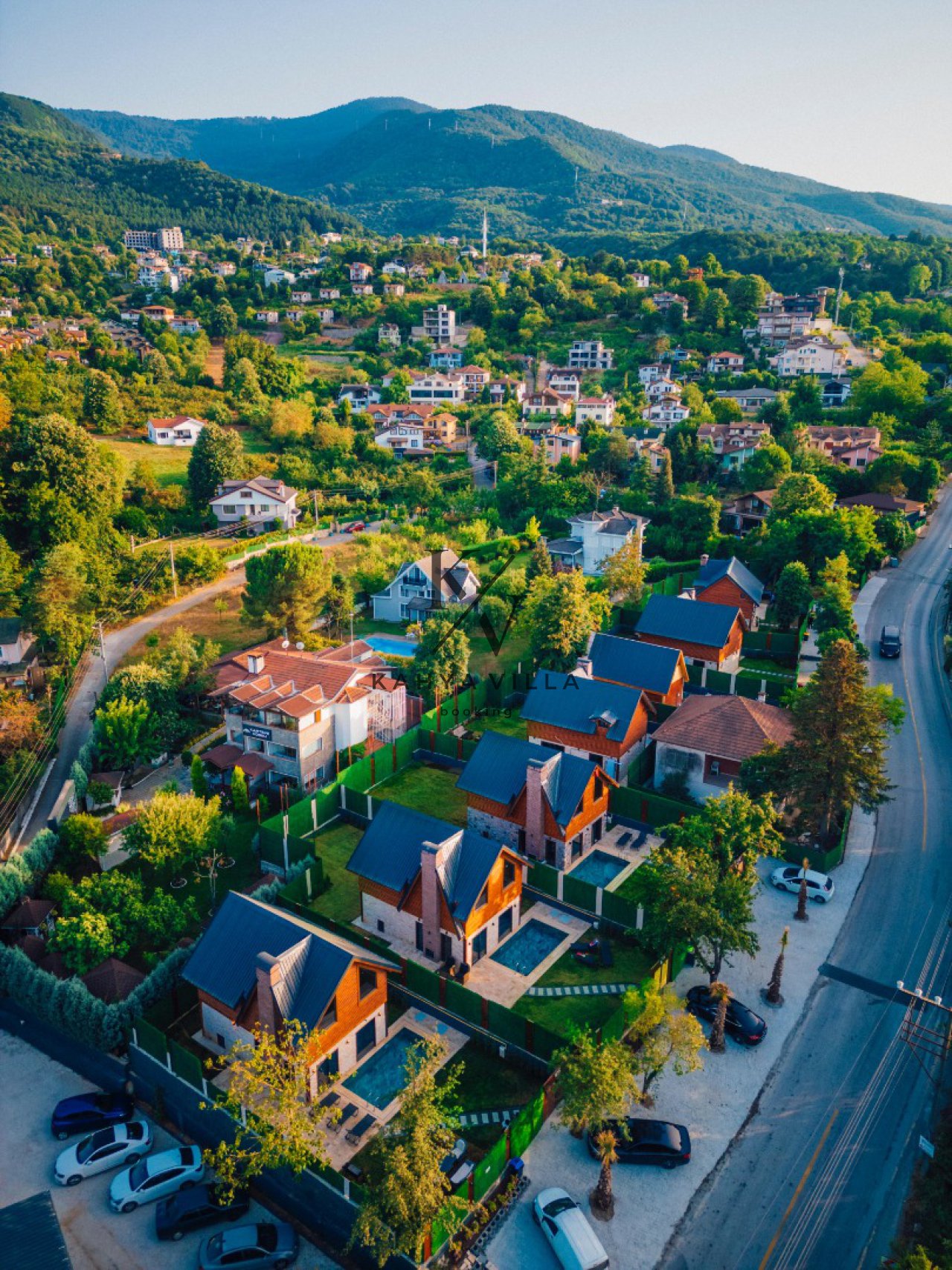 Villa SAPANCA-33, Sapanca Kartepe Maşukiye Bölgesinde Bulunan 4 Kişi Kapasiteli Şömineli Isıtma Havuzlu Tatil Villası