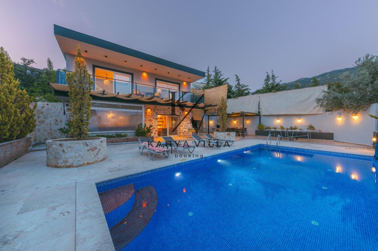 Villa Bambi Duo, Kalkan İslamlar Bölgesinde Bulunan 4 Kişi Kapasiteli  Doğa Manzaralı Tatil Villamızdır