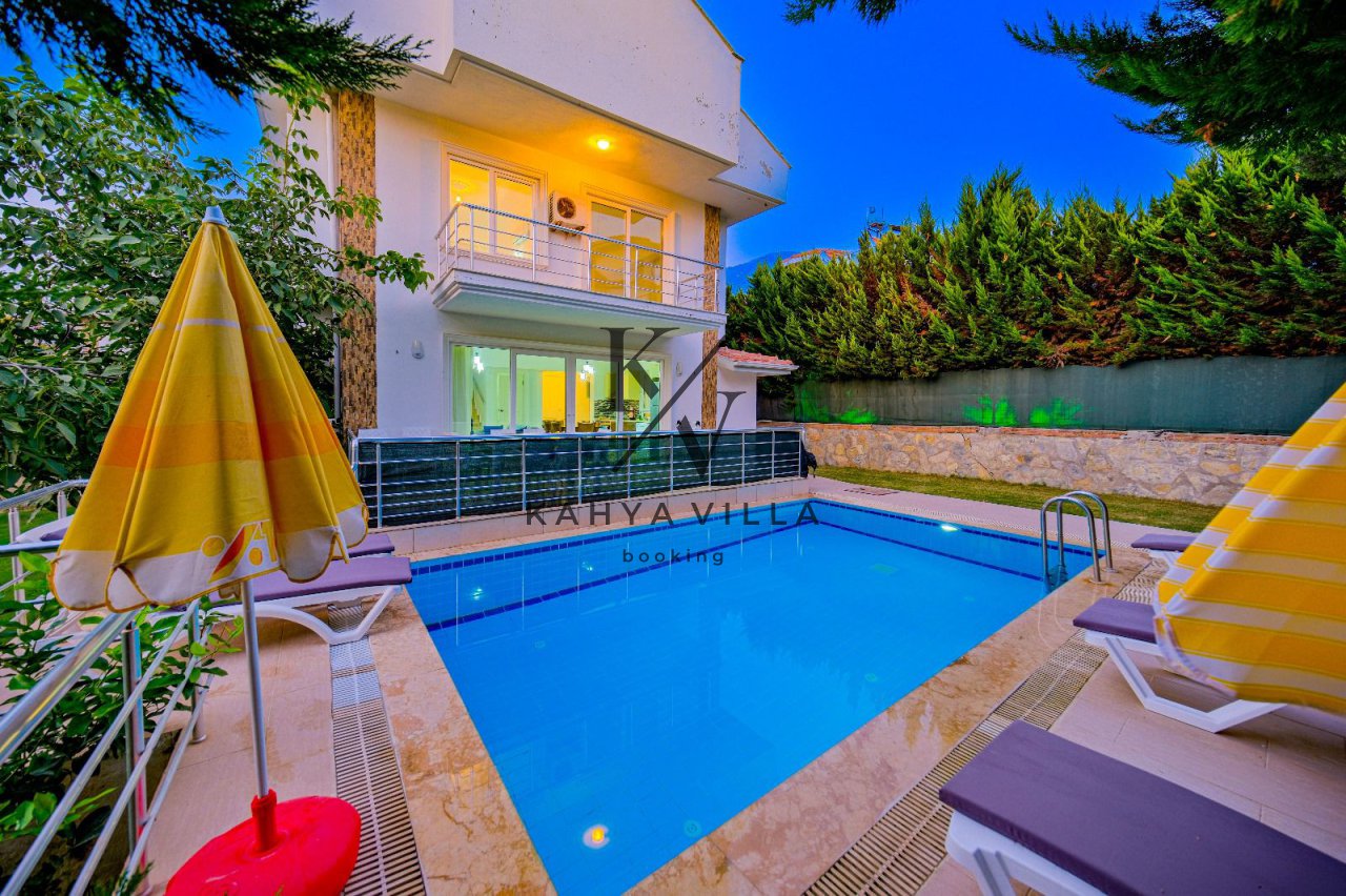 Villa Dikili, Fethiye Ölüdeniz Hisarönü Bölgesinde Bulunan 6 Kişi Kapasiteli Özel Havuzlu Villamızdır.