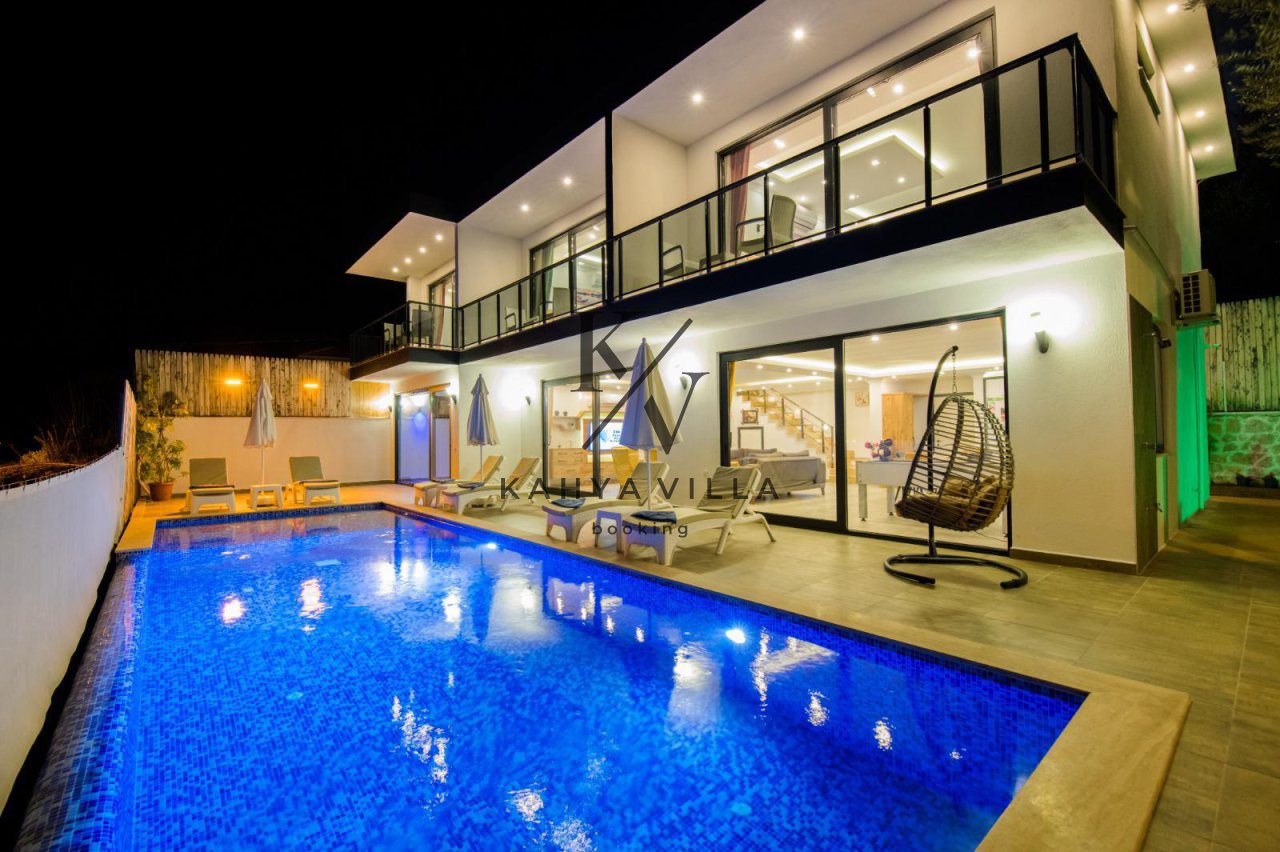 Villa Safran Exclusive | Kalkan Üzümlü’de Jakuzili, Saunalı, Korunaklı Havuzlu Lüks Villa