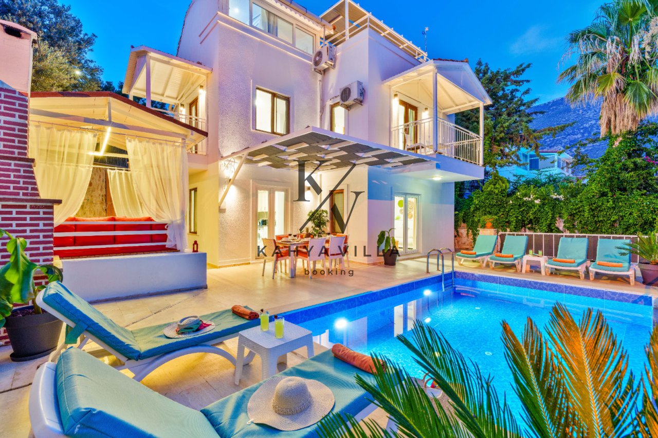 Villa Doğa Kalkan | 6 Kişilik Deniz Manzaralı Jakuzili Özel Havuzlu Villa