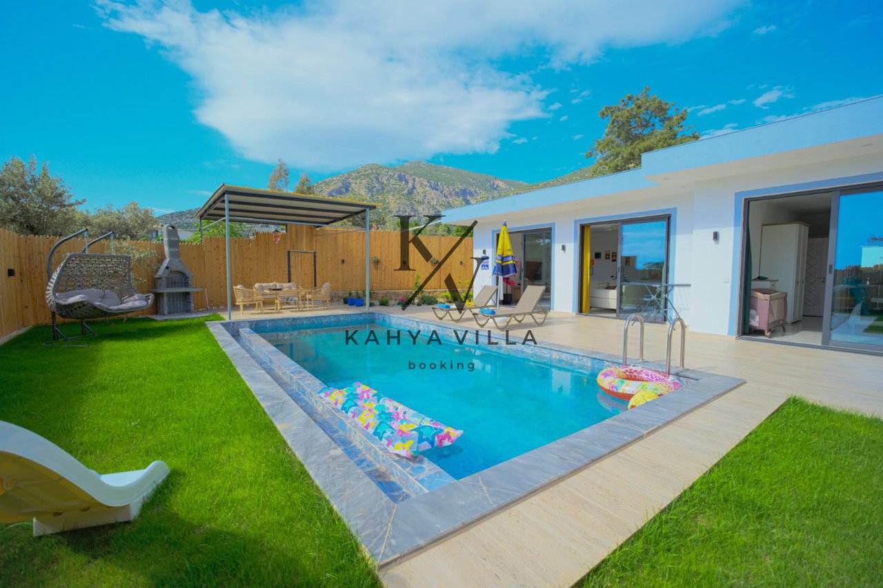 Villa Polly | Kalkan Çayköy'de Jakuzili Muhafazakâr Balayı Villası