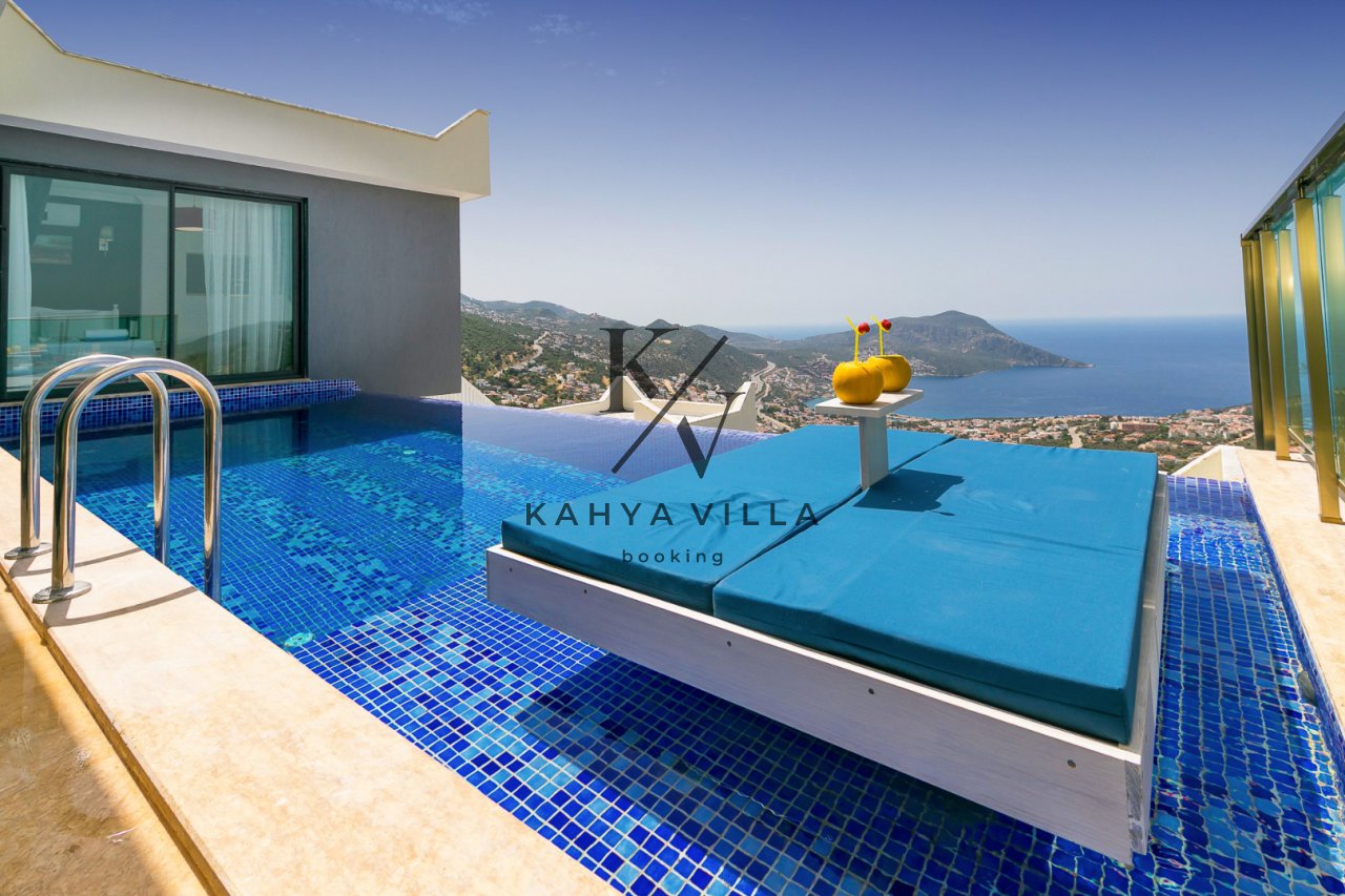 Villa Heart 1,Kalkan Akbel Bölgesinde Bulunan Deniz Manzaralı Balayı Villamızdır.