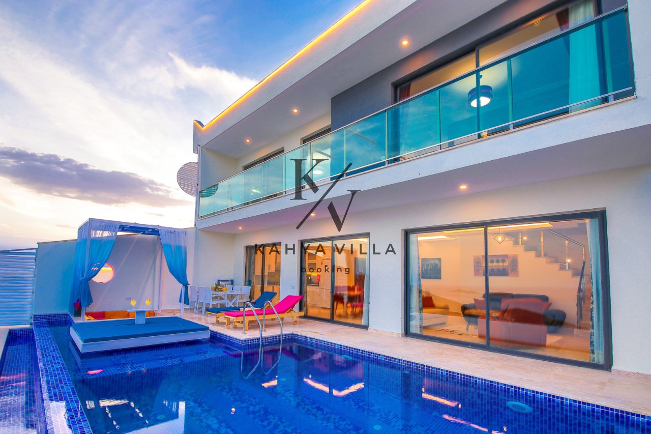 Villa Tepe 7, Kalkan Akbel Bölgesinde Bulunan Deniz Manzaralı Lüks Tatil Villası