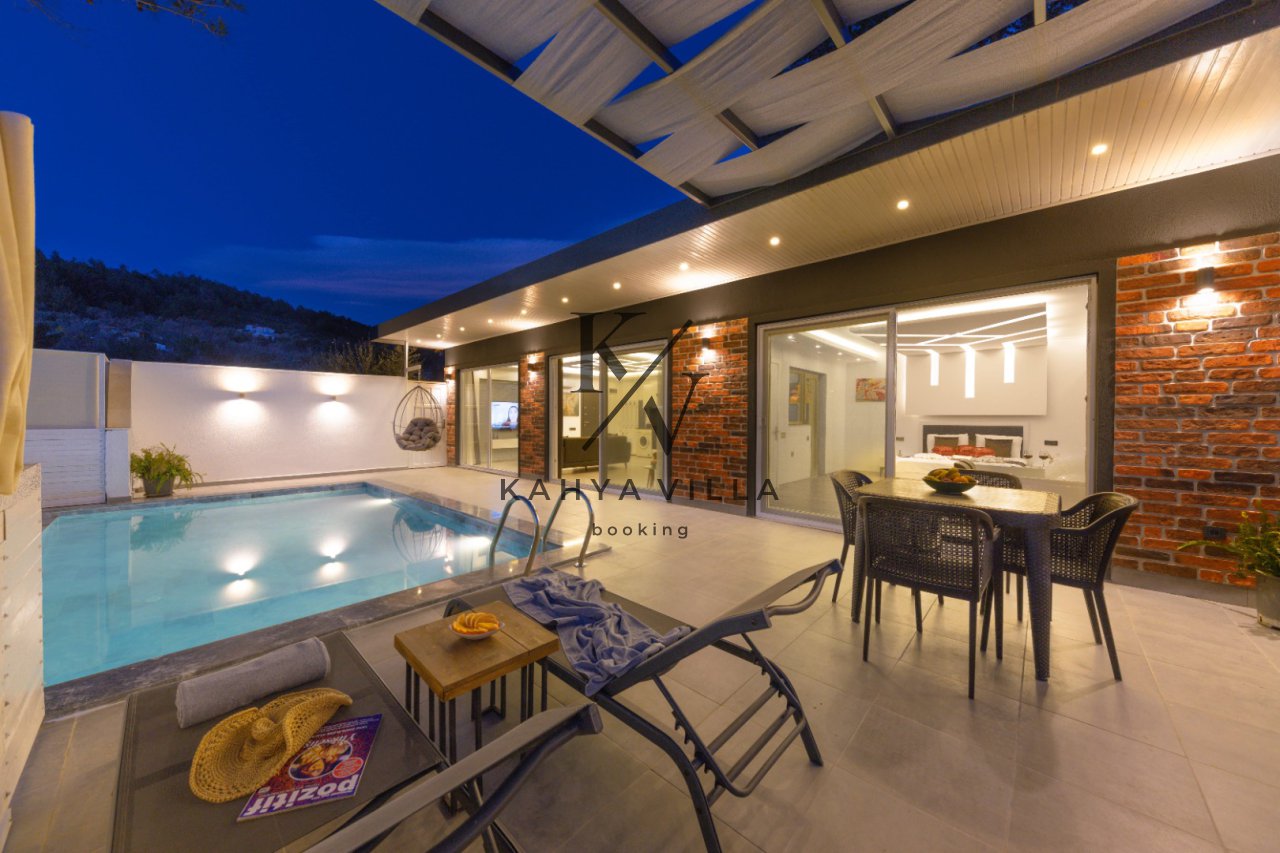 Villa Lisa, Kalkan İslamlar Bölgesinde Bulunan Havuz Alanı Dışarıdan Görünmeyen Balayı Villası