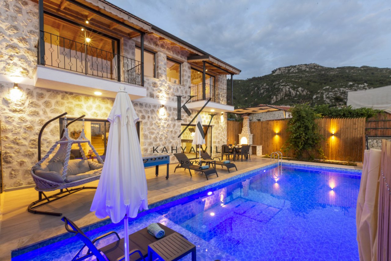 Villa Mustang , Kalkan İslamlar Bölgesinde Bulunan 4 Kişi Kapasiteli Doğa Manzaralı Tatil Villası