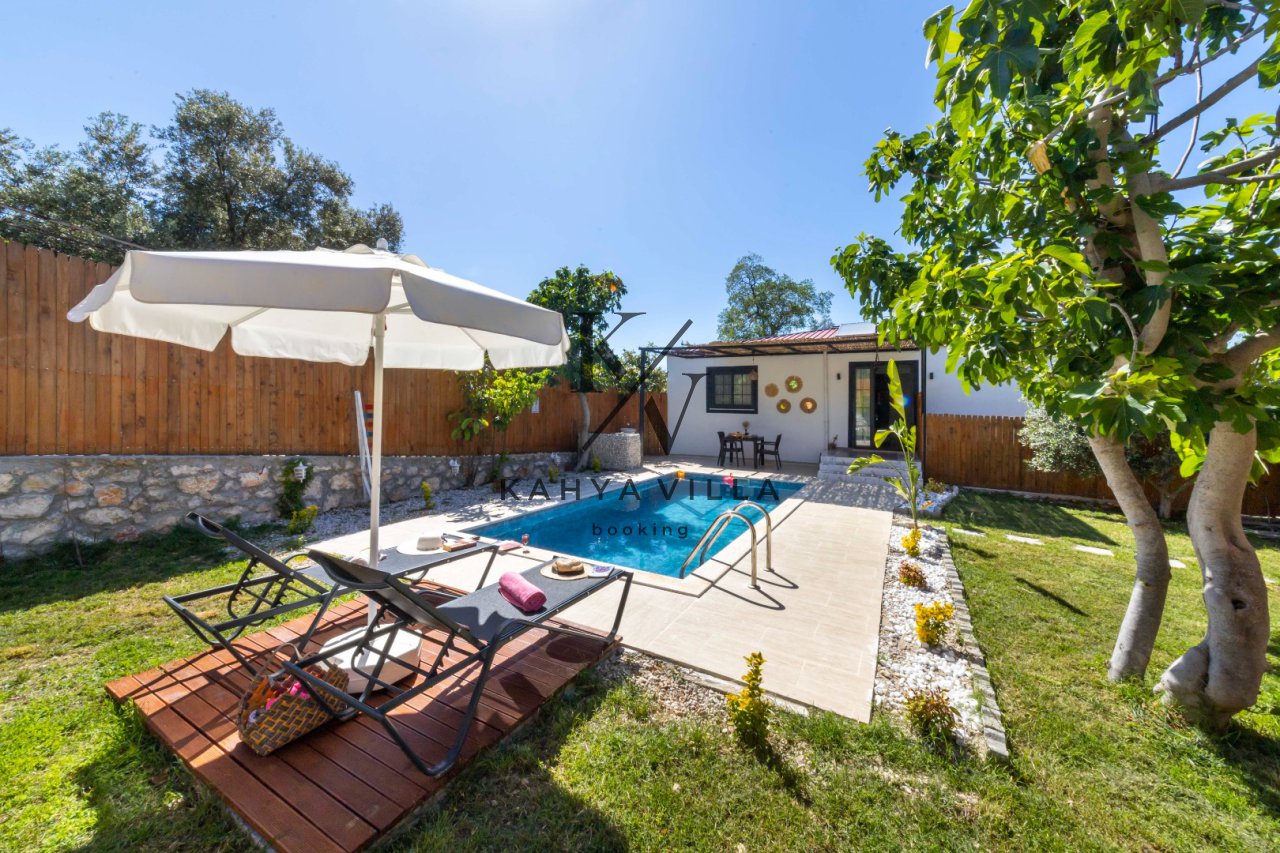 Villa In Love | Kalkan Üzümlü’de Korunaklı Jakuzili Balayı Villası