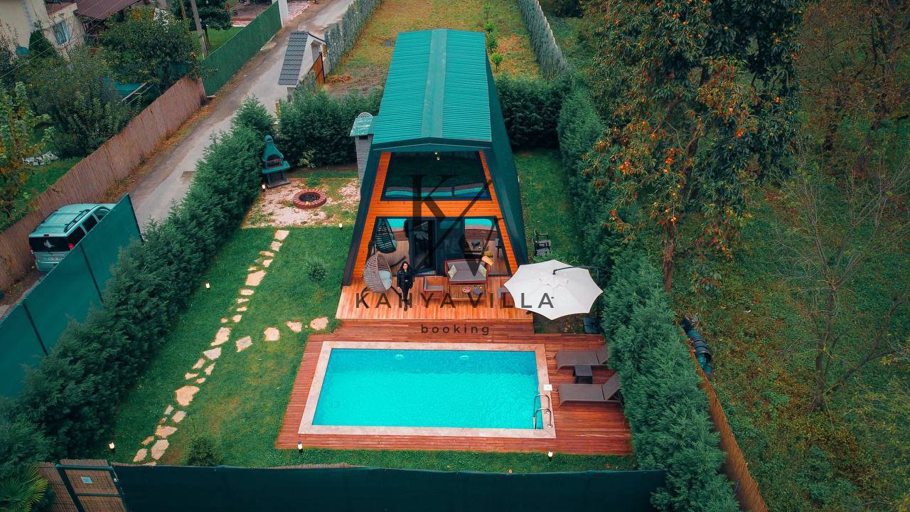 Villa SAPANCA-38 , Sapanca Kurtköy Bölgesinde Bulunan 4 Kişi Kapasiteli Jakuzili Tatil Villası