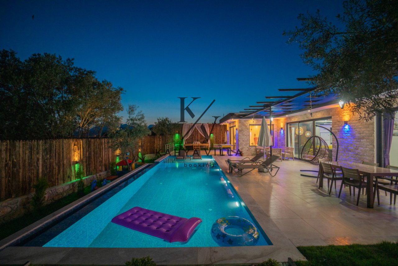 Villa Arslanbey, Kalkan Çavdır Mahallesinde Bulunan Tatil Villası