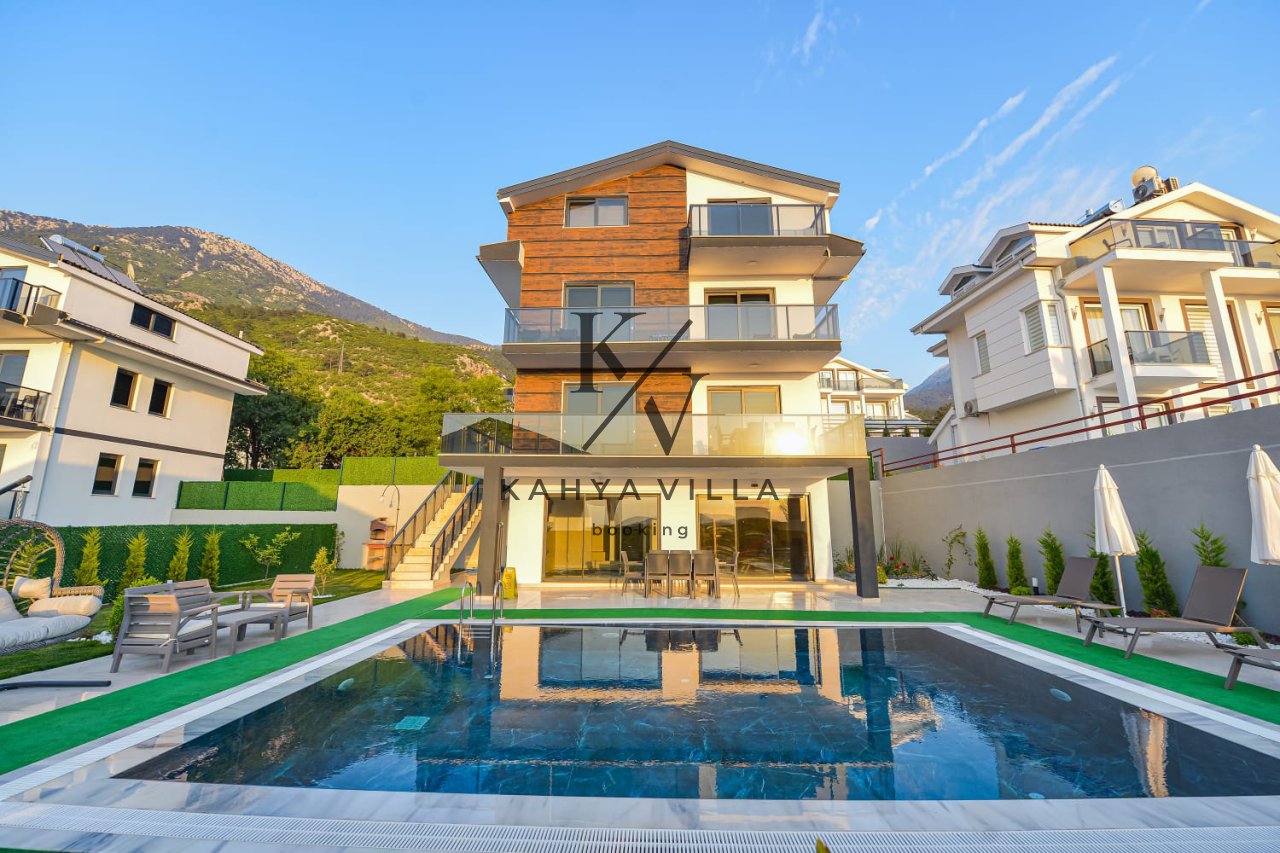 Villa Dede A, Fethiye Ovacık Bölgesinde Yer Alan, 4 Yatak Odalı, 8 Kişilik Konaklama Kapasitesine Sahip Lüks Villa