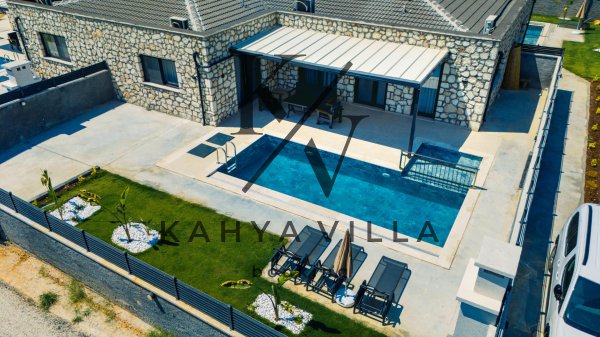 Villa Zara 3| Fethiye Çalış’ta Taş Mimarili, Özel Havuzlu 4 Kişilik Villa