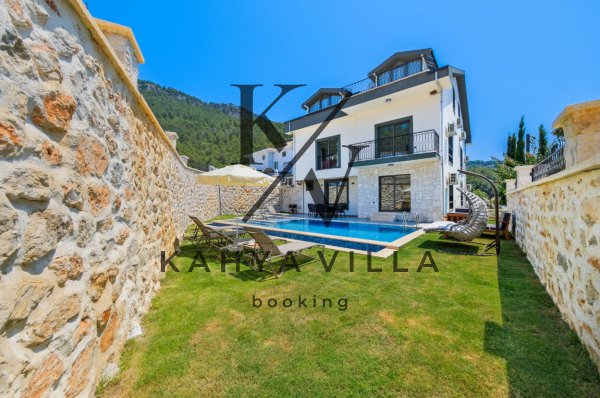 Villa Fam 1 | Fethiye Faralya’da 8 Kişilik Özel Havuzlu Villa