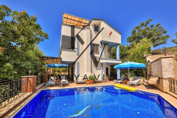 Villa Doreena | Kalkan Merkez’de Deniz Manzaralı Özel Havuzlu Villa