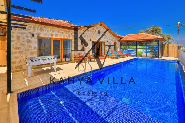 Villa Tanç 1 | Kalkan Yeşilköy'de Korunaklı Jakuzili ve Kapalı Havuzlu Villa