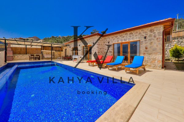 Villa Tanç 2 | Kalkan Yeşilköy'de Korunaklı Jakuzili Özel Havuzlu Villa