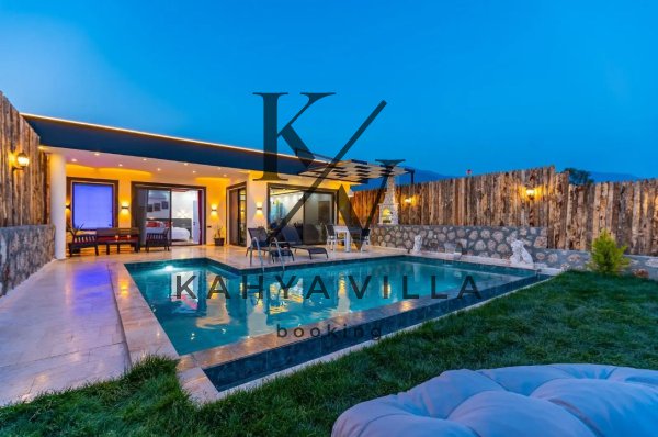 Villa Celal 2 | Kalkan Çavdır’da Jakuzili, Korunaklı Havuzlu Balayı Villası