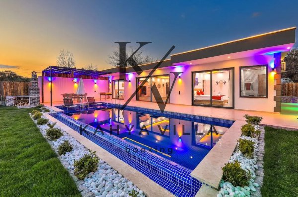 Villa Celal 1 | Kalkan Çavdır’da Korunaklı, Jakuzili, Geniş Bahçeli Lüks Villa