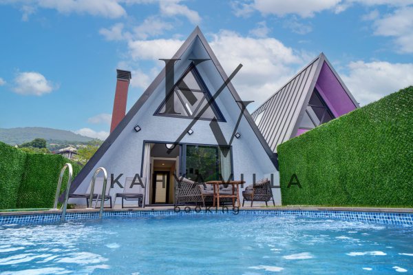 Villa Sapanca 18 , Sapanca Kartepe Maşukiye Bölgesinde Bulunan Isıtmalı Havuzlu Balayı Villası