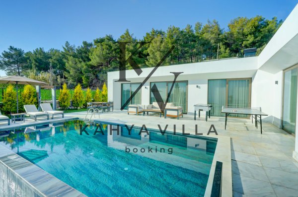 Villa Pluto ,Kalkan İslamlar Bölgesinde Bulunan 6 Kişi Kapasiteli , JAKUZİLİ, Doğa Manzaralı Lüx Villa