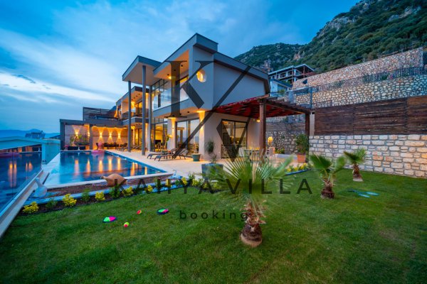Villa Anıl , Kalkan Kördere Bölgesinde Bulunan 6 Kişi Kapasiteli Deniz Manzaralı Lüks Tatil Villa