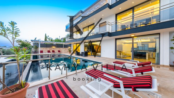 Villa Elite 1, Kalkan Akbel Mevkiinde Bulunan 12 Kişi Kapasiteli Deniz Manzaralı Tatil Villası