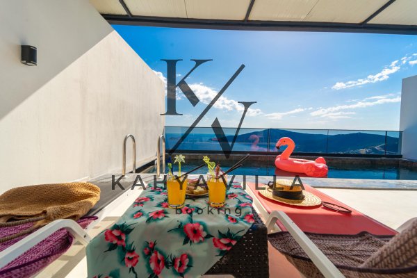 Villa Ruj , Kalkan Kördere Bölgesinde Bulunan Deniz Manzaralı, Jakuzili ,Balayı Villası