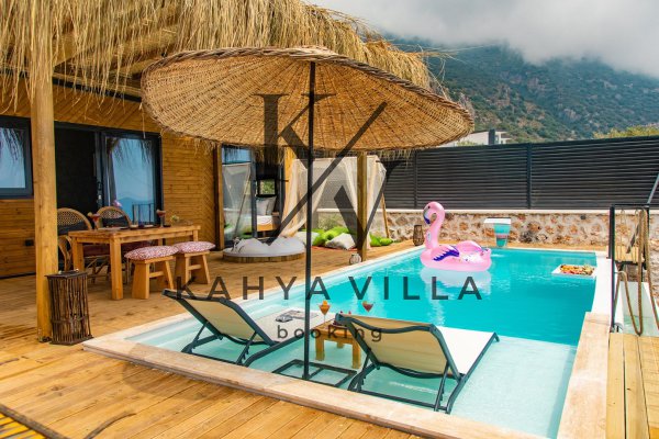 Villa Heart 6,Kalkan Akbel Bölgesinde Bulunan Jakuzili, Deniz Manzaralı Balayı Villamızdır.