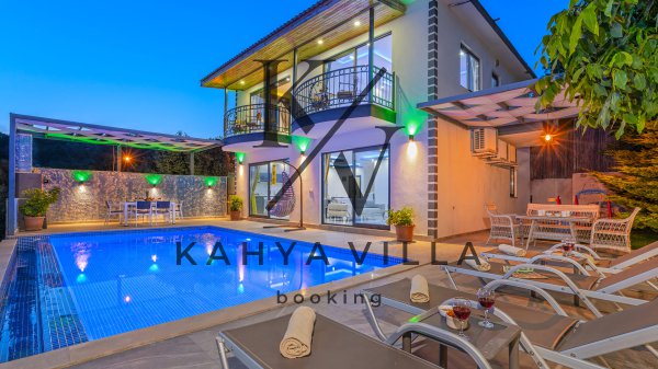 Villa Amanda ,KALKAN İslamlar Bölgesinde Bulunan 4 Kişi Kapasiteli Doğa Manzaralı Villamızdır.