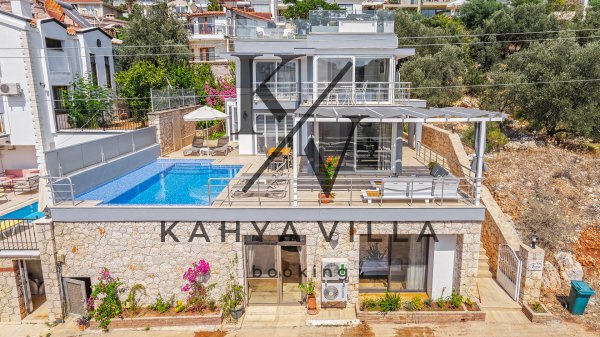 Villa Ecrin Kışla | Kalkan’da Deniz Manzaralı, Denize Yakın Lüks Tatil Villası