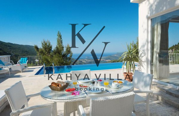 Villa Saklı Ev , Kalkan İslamlar Mevkiinde Bulunan Doğa ve Deniz Manzaralı Balayı Tatil Villası