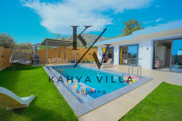 Villa Polly | Kalkan Çayköy'de Jakuzili Muhafazakâr Balayı Villası