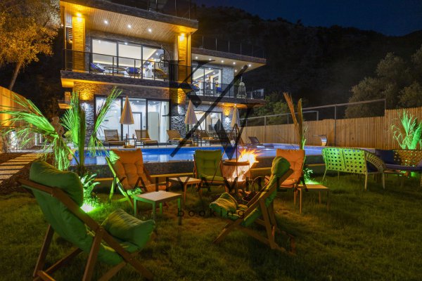 Villa Düşler Adası , Kalkan İslamlar Bölgesinde Bulunan 8 Kişi Kapasiteli Doğa Manzaralı Lüks Villa